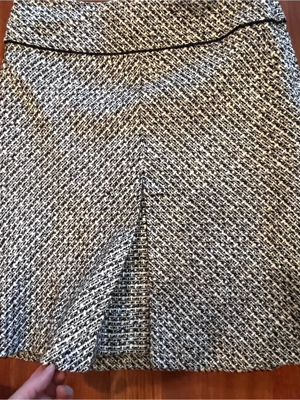 LOFT Black and White Tweed Pencil Skirt Size 4